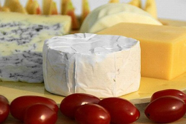 Dwa rodzaje serów zostaną wycofane ze sklepów Carrefour musi wycofać ze sklepów sery produkcji Dairy Broker
