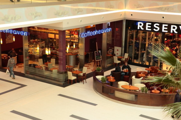 Kawiarnia Coffeeheaven w CH Plaza Toruń Coffeeheaven w Plaza Toruń. Do końca lutego 2012 r. sieć planuje jeszcze co najmniej kilka otwarć