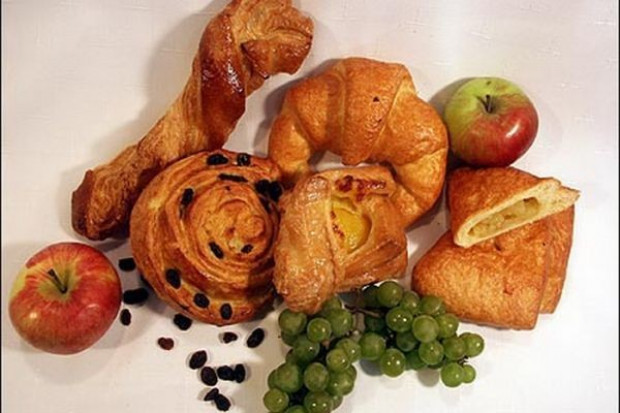 Jak ocenia Stefan Putka, współwłaściciel zakładów piekarniczo-cukierniczych, Polacy spożywają około 70 kg chleba rocznie Ekspert: Spada sprzedaż produktów piekarniczych, ale rośnie sprzedaż w cukiernictwie