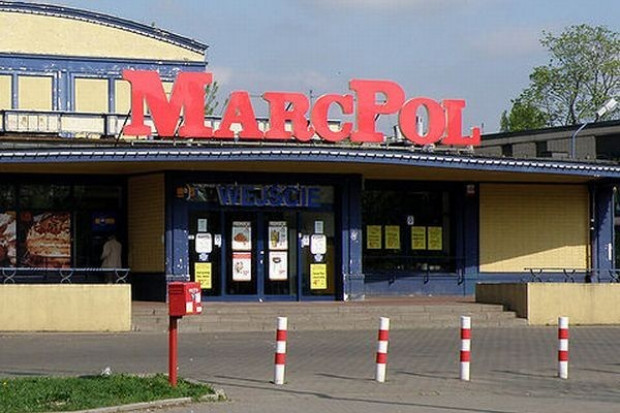Sklep sieci MarcPol, fot. Wikimedia Sieć Marcpol przyspiesza rozwój sieci i wynajmuje kolejne centrum dystrybucyjne