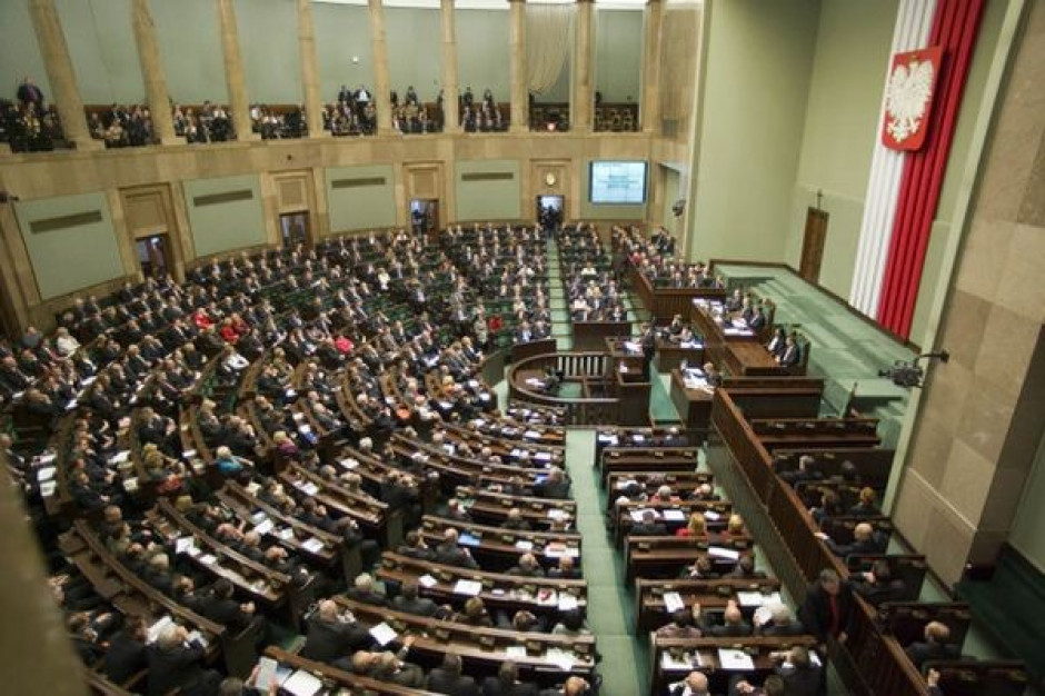 W marcu obok emerytur projekty ws in vitro i związków partnerskich