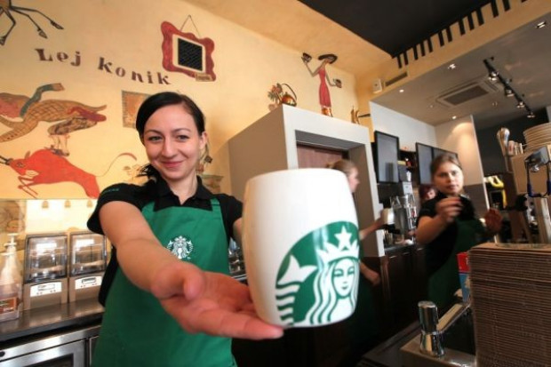 Starbucks w zabytkowej kamienicy przy Placu Trzech Krzyży 16 w Warszawie Starbucks otwiera kawiarnię przy Placu Trzech Krzyży