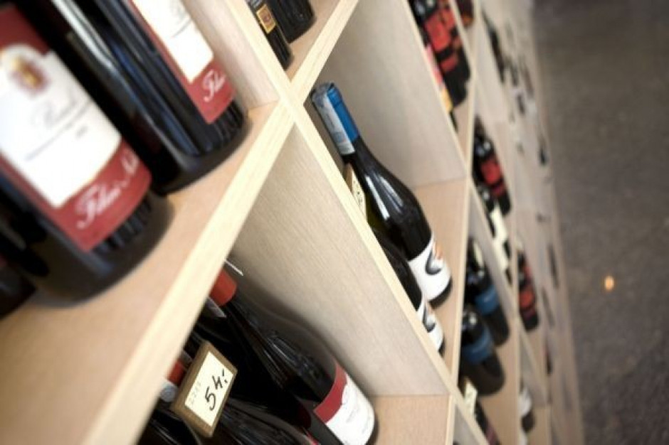 Rynek wina w Polsce wciąż rośnie Analitycy: Ambra w dalszym ciągu głównym beneficjentem rosnącego spożycia wina w Polsce