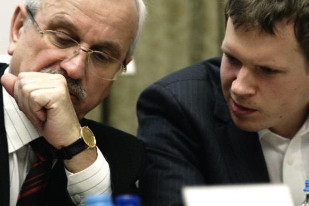 Po lewej: Ryszard Smolarek, były prezes zarządu Łmeat-Łuków SA., kandydat na prezesa Agencji Rynku Rolnego Minister rolnictwa: Jest dwóch kandydatów na prezesa Agencji Rynku Rolnego