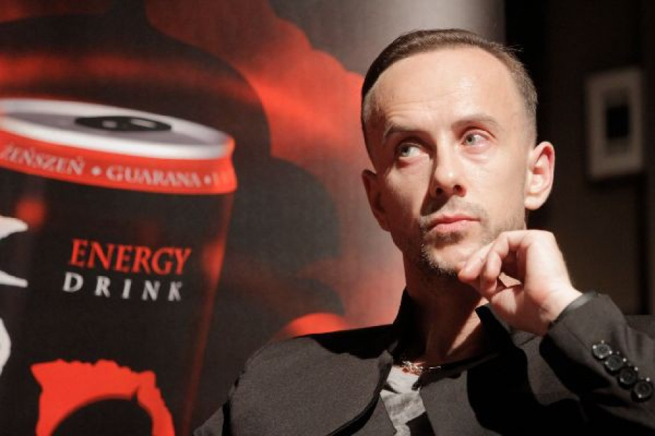 Adam "Nergal" Darski, twarz napoju Demon; fot. ŻelaznaStudio Internauci idą na wojnę z Agros Nova. Bojkot napoju Demon
