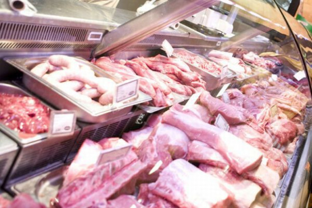 Producenci mięsa przyznają, że drugie półrocze tego roku może być jeszcze trudniejsze Współpraca z sieciami handlowymi ratuje producentów mięsa