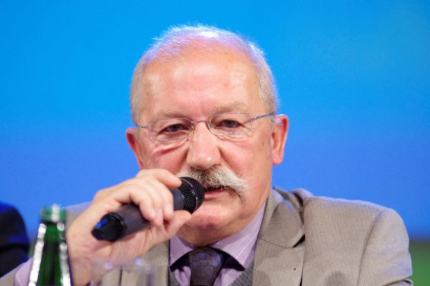 Roman Jagieliński, przewodniczący rady nadzorczej Krajowego Związku Grup Producentów Owoców i Warzyw oraz minister rolnictwa w latach 1995-1997 KZGPOiW: Producenci owoców i warzyw mają dobre warunki do rozwoju eksportu