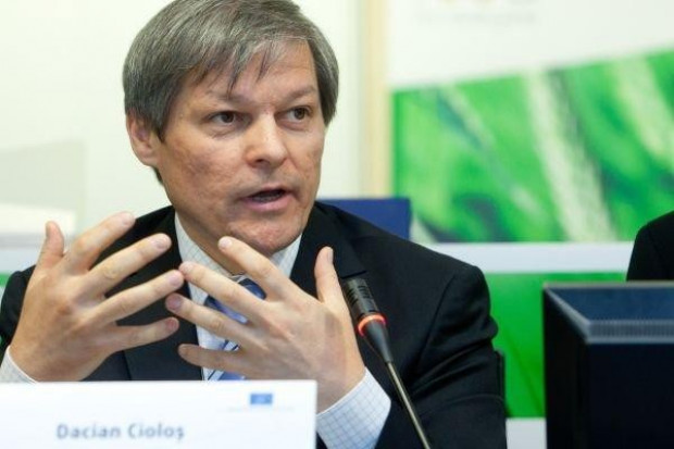 Dacian Ciolos, unijny komisarz ds. rolnictwa Komisarz ds. rolnictwa UE skrytykował Ukrainę za plan zablokowania eksportu pszenicy