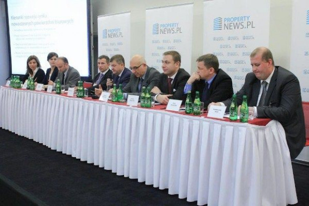 Od lewej: Klaudia Woźniak - Colliers International; Małgorzata Burzec-Lewandowska i Robert Posytek - Propertynews.pl; Krzysztof Gaweł - GREM; Michał Goli - GC Investment; Dariusz Nowaczyk - Tesco Polska; Antoni Pomorski - Neinver Polska; Piotr Kaszyński - Cushman & Wakefield; Bartłomiej Solik - Biuro Inwestycji Kapitałowych Property Forum Katowice: Rynek śląskiej powierzchni handlowej dopiero rozkwitnie