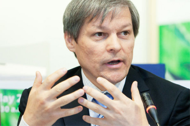 Komisarz UE ds. rolnictwa Dacian Ciolos KE: Unia jest na dobrej drodze do wygaszenia kwot mlecznych