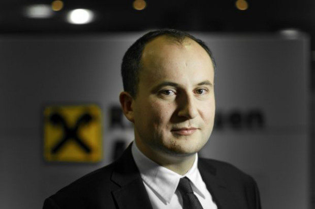 Damian Oszajca, dyrektor ds. sprzedaży faktoringu w Raiffeisen Bank Polska SA Dyrektor Raiffeisen: Zatory płatnicze przekroczyły już wartość 1 mld zł