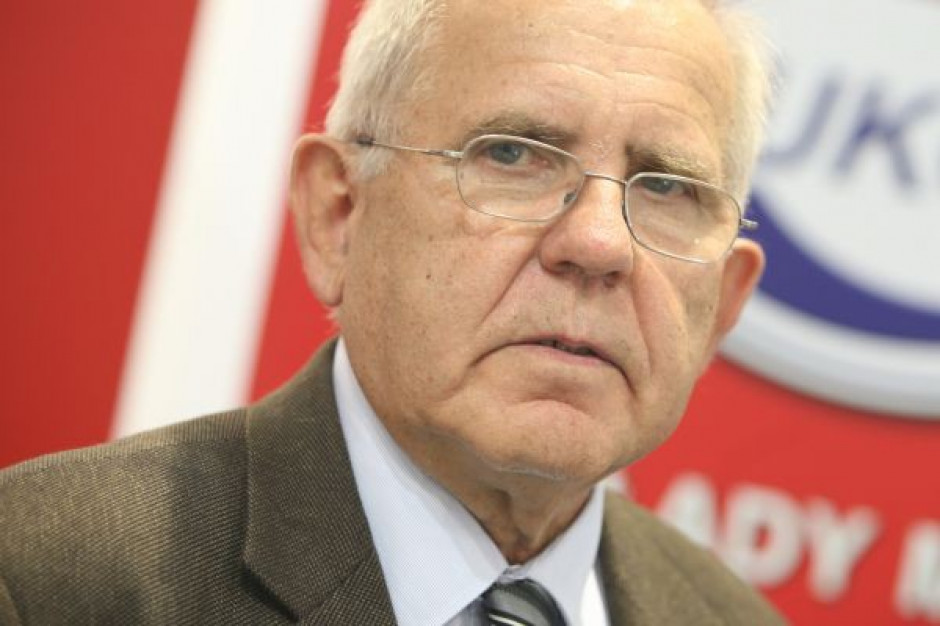 prof. dr hab. Andrzej Pisula z Zakładu Technologii Mięsa SGGW Prof. Pisula: Afera z koniną w burgerach może zaszkodzić wizerunkowi polskich producentów