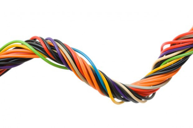 Polacy najczęściej kupują przez internet produkty spożywcze, które posiadają długi termin przydatności do spożycia Liczba osób kupujących produkty spożywcze w e-sklepach wzrosła o 62 proc.