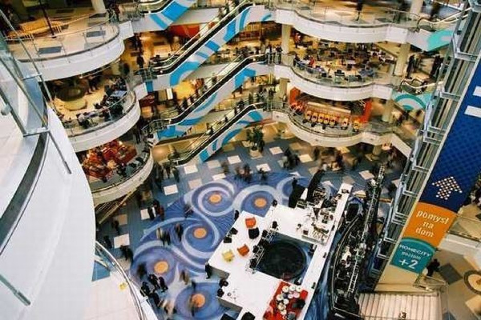 Ruch w galeriach rośnie Mimo 4 dni wolnych od handlu, w maju, ruch w centrach handlowych wzrósł o 1,3 proc. rdr.