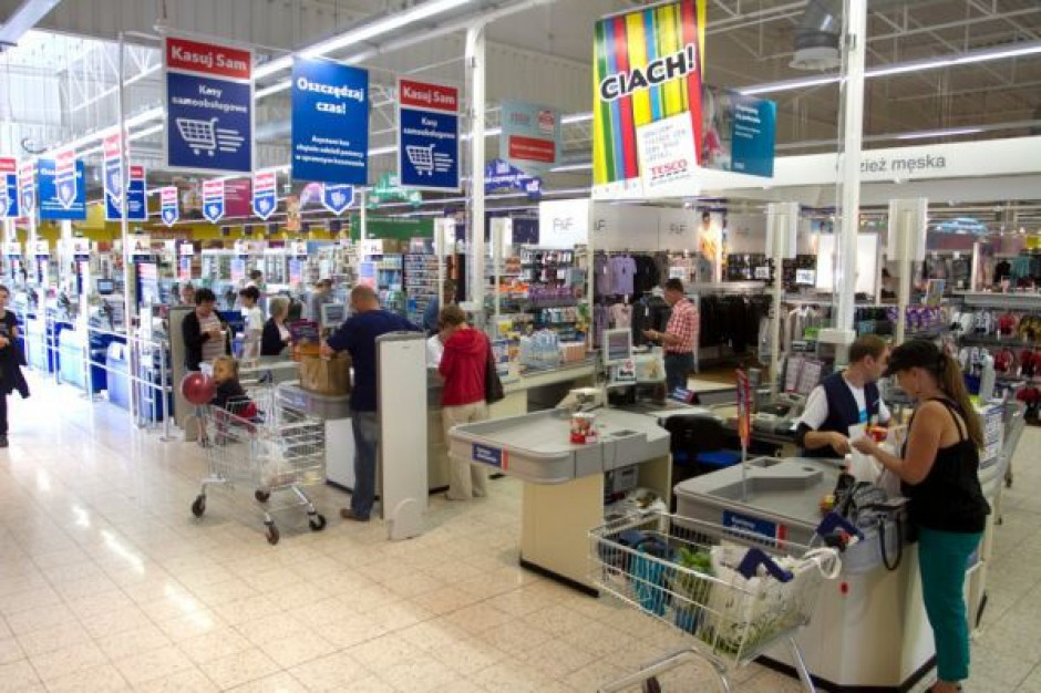 Na zdj. zmodernizowane Tesco Extra przy ul. Górczewskiej w Warszawie Sieci modernizują hipermarkety za setki milionów zł