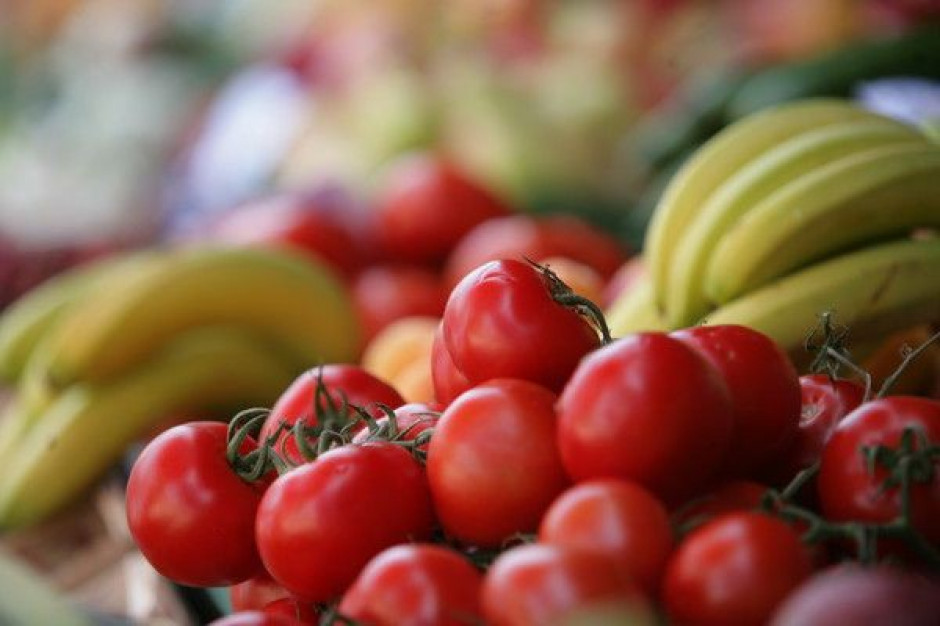 Statystyczny Polak zjada blisko 10 kg pomidorów rocznie, Polacy chętnie jedzą pomidory i ogórki