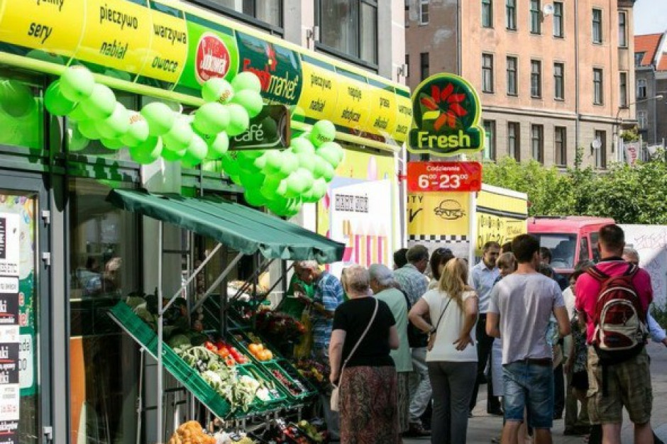 - Otwarcie 3000 sklepu to dowód na to, że jesteśmy w stanie realizować naszą strategię nawet w trudniejszych warunkach rynkowych - mówi Jacek Roszyk, prezes zarządu Żabka Polska. Żabka Polska otworzyła 3000. sklep