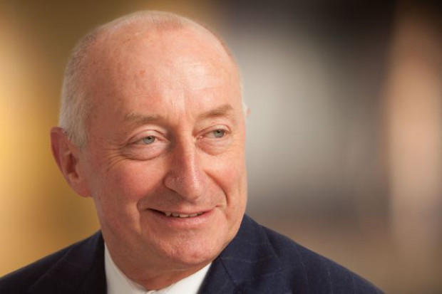 Graham Mackay, prezes grupy SABMiller Prezes SABMillera sprzedaje część swoich udziałów w spółce