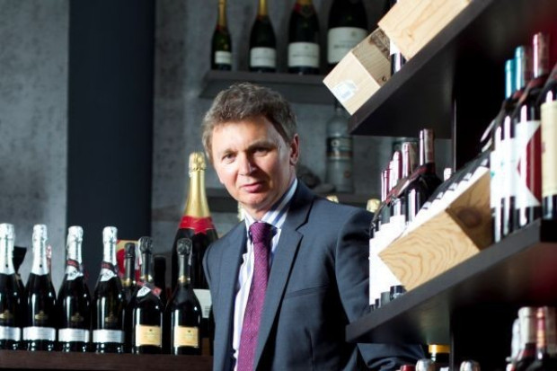 Robert Ogór, prezes Ambry Ambra zapowiada wzrost przychodów
w roku finansowym 2013/2014