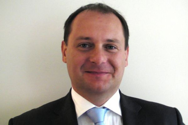 Sebastian Ramatowski, SIX Payment Services Dlaczego warto płacić kartą ?