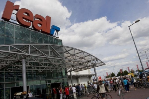 Strata Reala z lat ubiegłych na koniec 2012 r. wyniosła już ponad 1,3 mld zł Real w kiepskiej kondycji finansowej. Sieć czeka na przejęcie przez Auchan