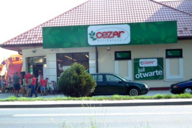 Sklep sieci Cezar Delikatesy, fot. Regionalna Grupa Detaliczna Sieci Cezar i Malinka chcą mieć 100-120 sklepów do końca roku