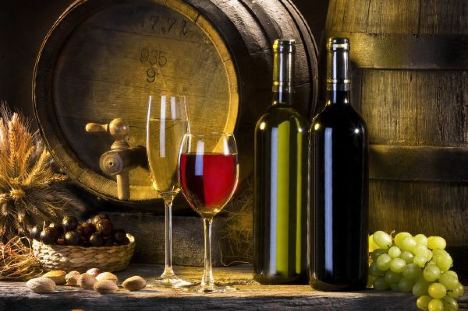 Wina konwencjonalne mogą zawierać ponad 60 dodatków chemicznych