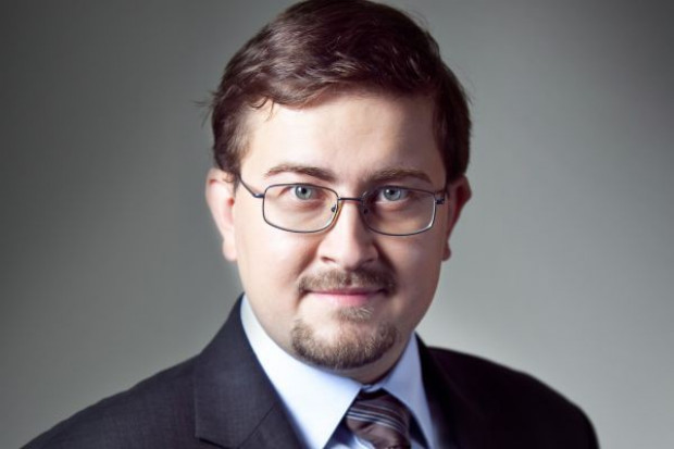 Maciej Kożuchowski, radca prawny, managing associate w Kancelarii Gessel: - Zakładając teoretycznie, że w związku z przewlekłoscią komentowanego postępowania antymonopolowego po stronie Auchan doszłoby do powstania szkody to obowiązujące przepisy polskiego prawa - jak również linia orzecznicza Naczelnego Sądu Administracyjnego - stwarzają możliwość występowania z roszczeniami w tej sprawie. Auchan / Real: Auchan może wystąpić o odszkodowanie