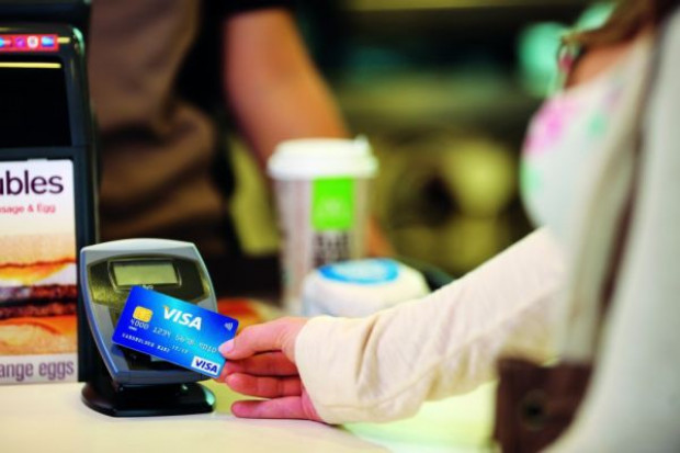 (fot. Visa) Visa zawiesi usługi dla rosyjskich banków objętych sankcjami