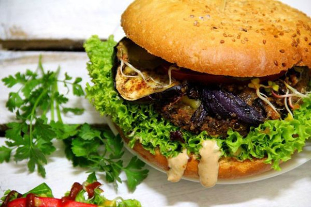 fot. za facebook.com/ikrowacala Green Way będzie otwierał bary serwujące wegetariańskie burgery