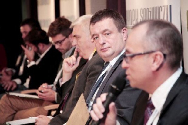 Forum Nowych Technologii. Biznes handlowy na pograniczu świata realnego i wirtualnego podczas VII Forum Rynku Spożywczego i Handlu.fot. PTWP VII FRSiH: Sprawna logistyka to klucz do sukcesu w branży e-commerce