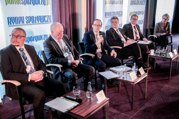 Debata o firmach rodzinnych podczas VII Forum Rynku Spożywczego i Handlu VII FRSiH: Firmy rodzinne w Polsce. Pokoleniowa zmiana warty - nadchodzi czas decyzji!