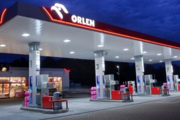 Stacja benzynowa PKN Orlen, fot. PKN Orlen Orlen porządkuje sieć detaliczną w Polsce, zmniejsza liczbę stacji Bliska