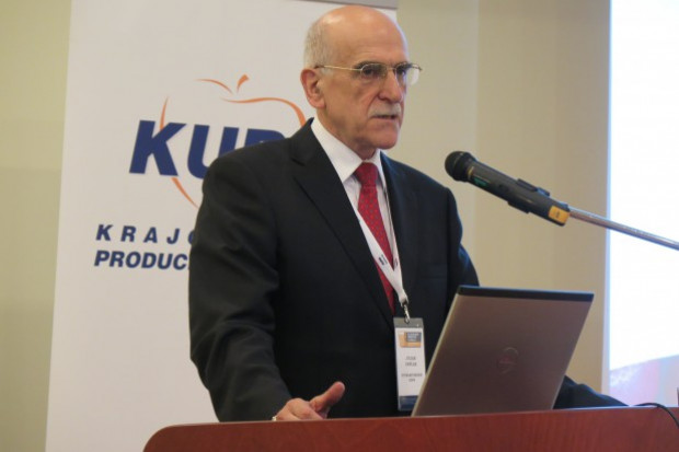 Julian Pawlak, prezes zarządu KUPS; fot. sadyogrody.pl Prezes KUPS: Producenci zagęszczonych soków są pod ciągłą presją