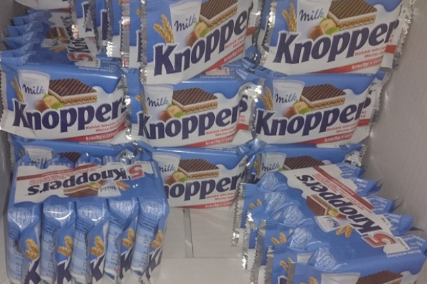 W Niemczech Knoppers sprzedawany jest m.in. w 10-packach, a w Polsce póki co w 3-packach i 5-packach (fot. portalspozywczy.pl) Multi-packi to przyszłość kategorii wafli