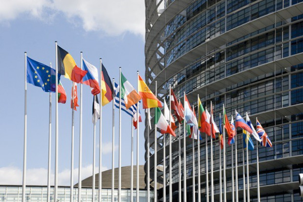 fot.fotolia Parlament Europejski wezwał do pomocy dla producentów mleka