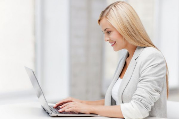 (fot. Fotolia) E-handel rośnie kosztem zwykłych sklepów