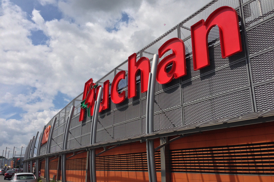 Auchan jest największym operatorem sklepów spożywczych w polskich centrach handlowych. fot. propertynews Auchan nie zakończy rebrandingu Reali przed końcem roku?