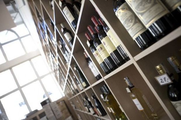 Sieci dyskontowe zalewają Polskę winami Polacy pokochali wina z dyskontów