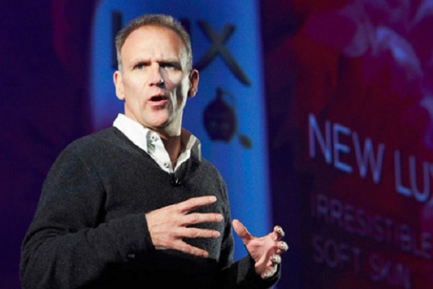 Dave Lewis, prezes Grupy Tesco Prezes Tesco kupił pakiet akcji spółki