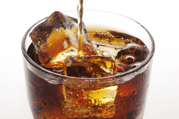 Słowo "dieta" może pozostać na etykietach napojów gazowanych Coca-Coli i PepsiCo; fot. shutterstock.com PepsiCo i Coca-Cola nadal mogą używać słów związanych z dietą