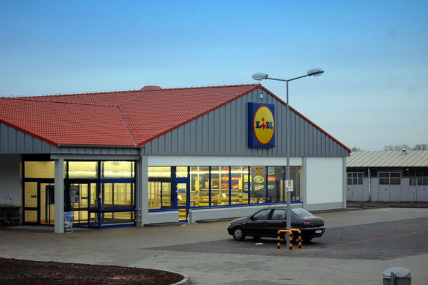 Lidl w Kamieniu Pomorskim (fot. Radosław Drożdżewski/Wikimedia Commons, na lic. CC BY-SA 3.0) 100 mld euro przychodów: cel właściciela Lidla i Kauflandu na 2020 r.