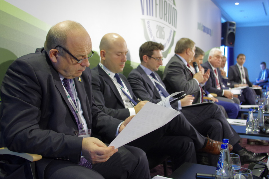 Prelegenci panelu "Forum Współpracy na Rzecz Rozwoju Eksportu. Strategie eksportowe" (fot. Piotr Waniorek, zelaznastudio.pl) FRSiH2015: Forum Współpracy na Rzecz Rozwoju Eksportu. Strategie eksportowe – pełna relacja