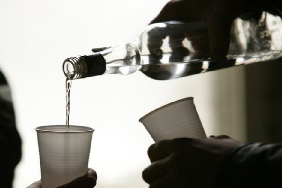 Polacy piją mniej niebezpiecznie