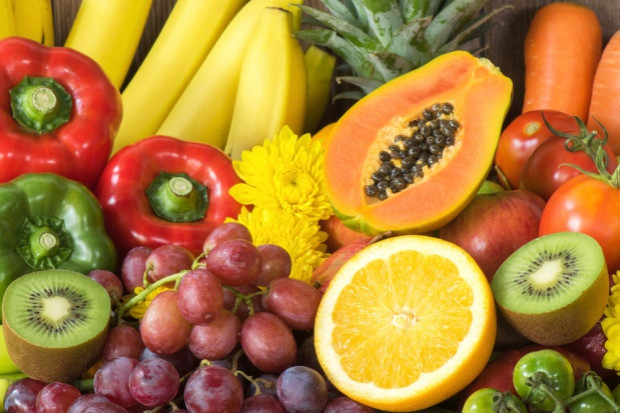 Za mało warzyw i owoców w diecie Polaków; fot. shutterstock.com Dieta Polaków uboga w warzywa i owoce