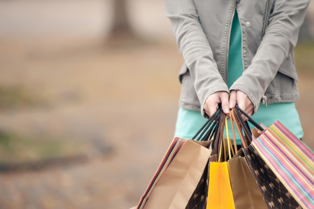 Fot. Shutterstock Sektor detaliczny korzysta na wyższych wydatkach gospodarstw domowych