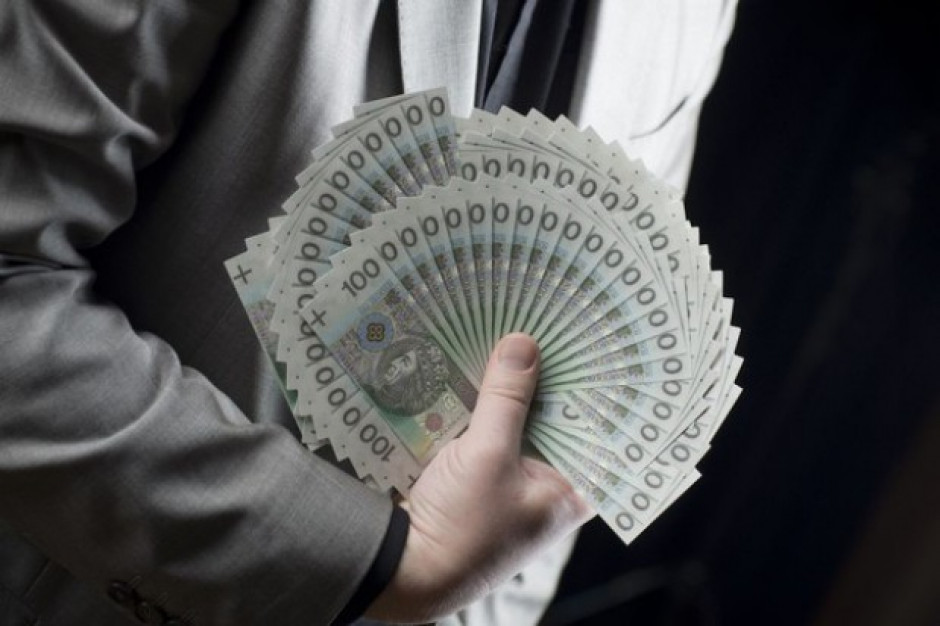 Nowy podatek dla banków i firm ubezpieczeniowych; fot. PTWP Sejm uchwalił podatek bankowy ze stawką 0,44 proc. rocznie