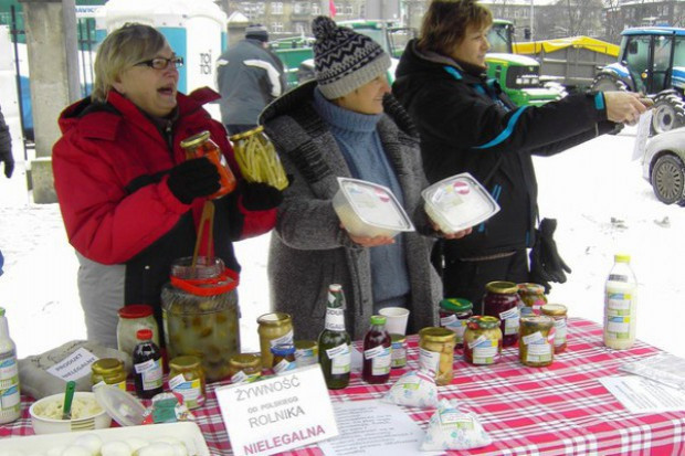 fot. Farmer Ruch Kukiz '15 chce zalegalizować sprzedaż bezpośrednią produktów wytwarzanych przez rolników