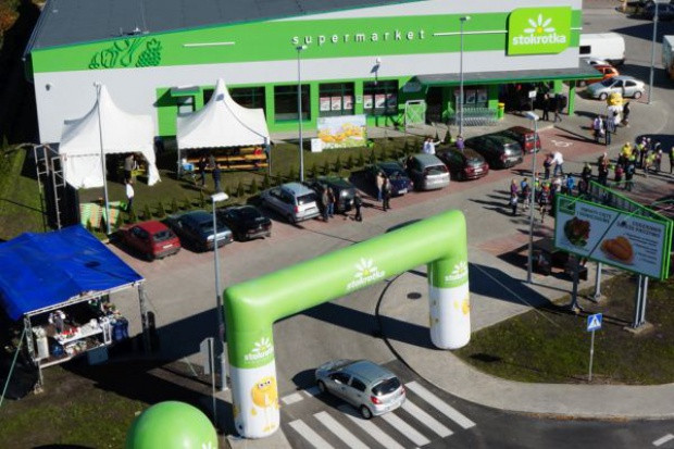 Supermarket Stokrotka fot. Stokrotka DM PKO BP: Emperia zwiększy przychody o 19 proc.