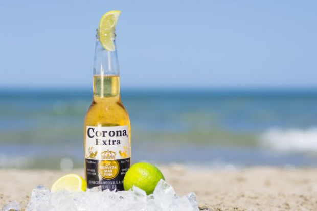Dochodzenie prawdopodobnie będzie koncentrować się na wpływie fuzji AB InBev/SABMiller na dystrybucję piwa Corona fot. Shutterstock Fuzja AB InBev i SABMiller pod lupą australijskich regulatorów